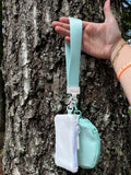 Cream/Turquoise Wristlet
